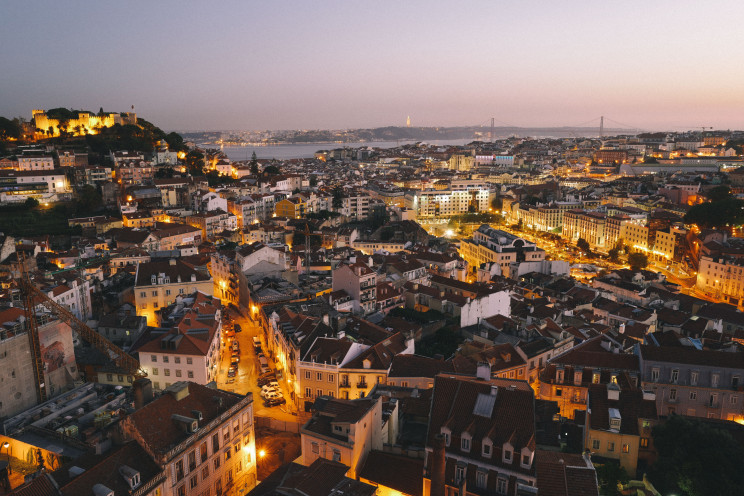 Impacto dos estrangeiros residentes em Portugal é sete vezes superior ao da compra do imóvel